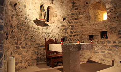 Interior de Sant Silvestre de la Valleta